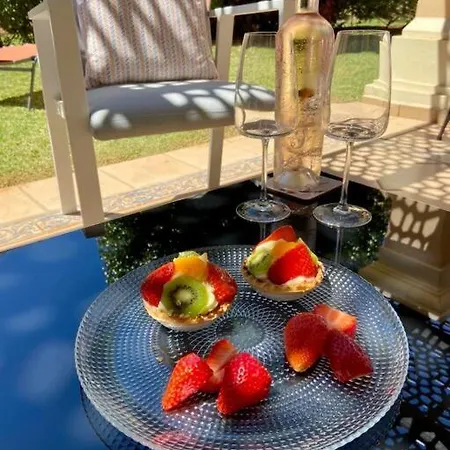 Gorgeous Located In Elviria Apartment Marbella