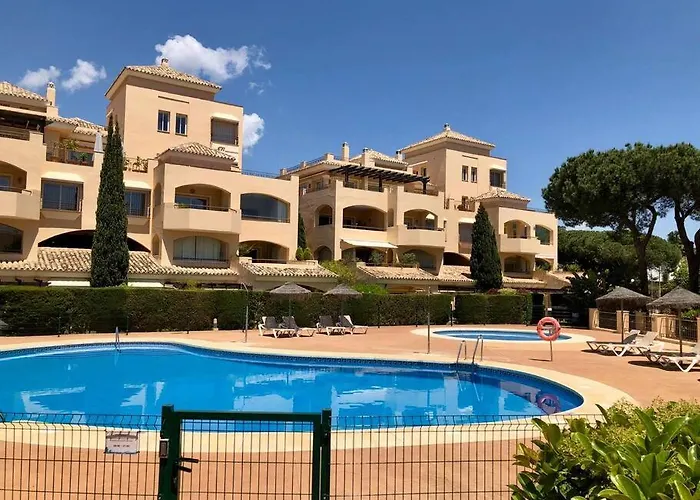 Gorgeous Located In Elviria Марбелья