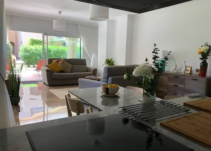 Gorgeous Located In Elviria Апартаменты Марбелья